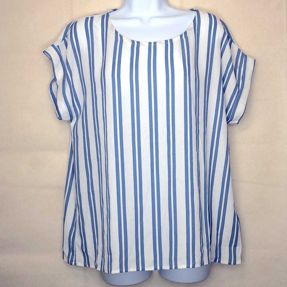 Women’s Forever 21 T-Shirt
